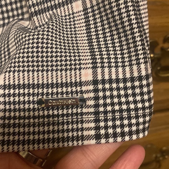 Calvin Klein Sleeveless Blouse Black/Pink/White Plaid Women’s Medium - Picture 9 of 9